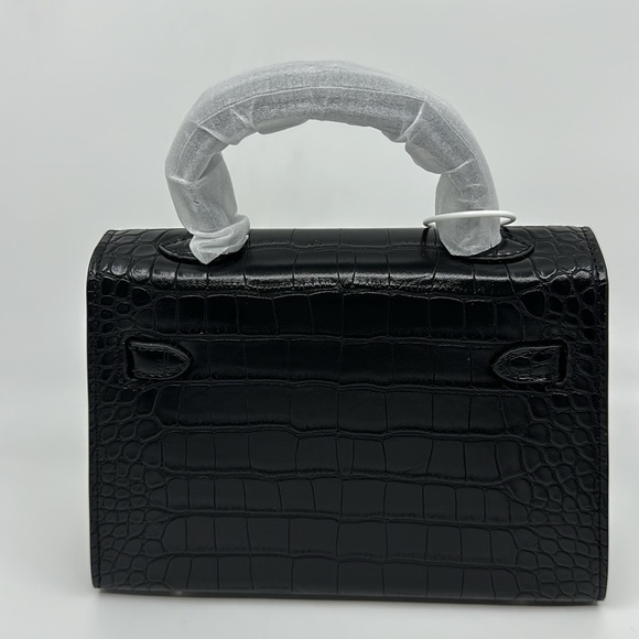 Mini Black Fashion Bag 💞 - Picture 6 of 11